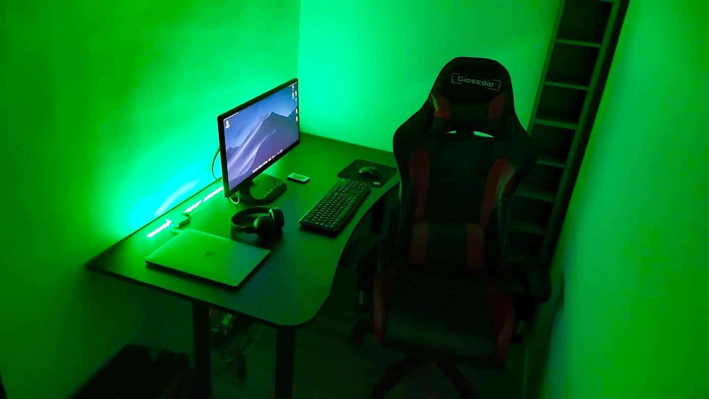 biurko gamingowe z wbudowanym ledem z fotelem gamingowym